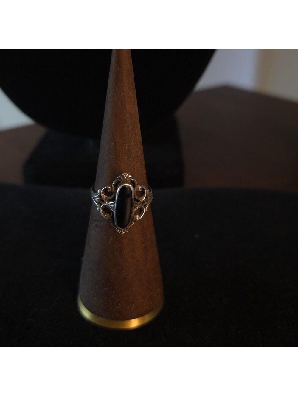 Vintage Size 7 Sterling Silver & Oval Black Tourmaline Ring
